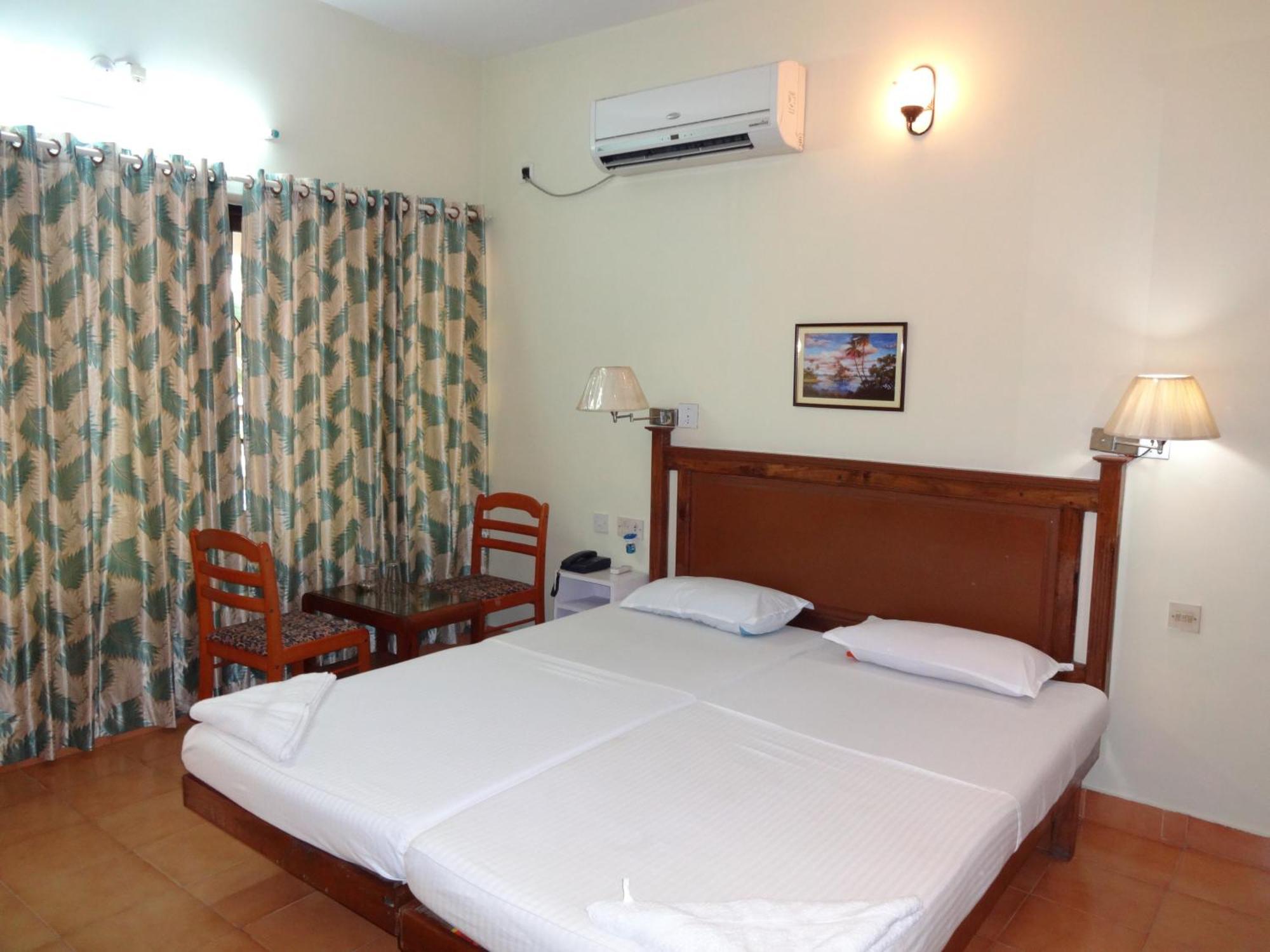 Hotel Thushara Kovalam Exterior photo
