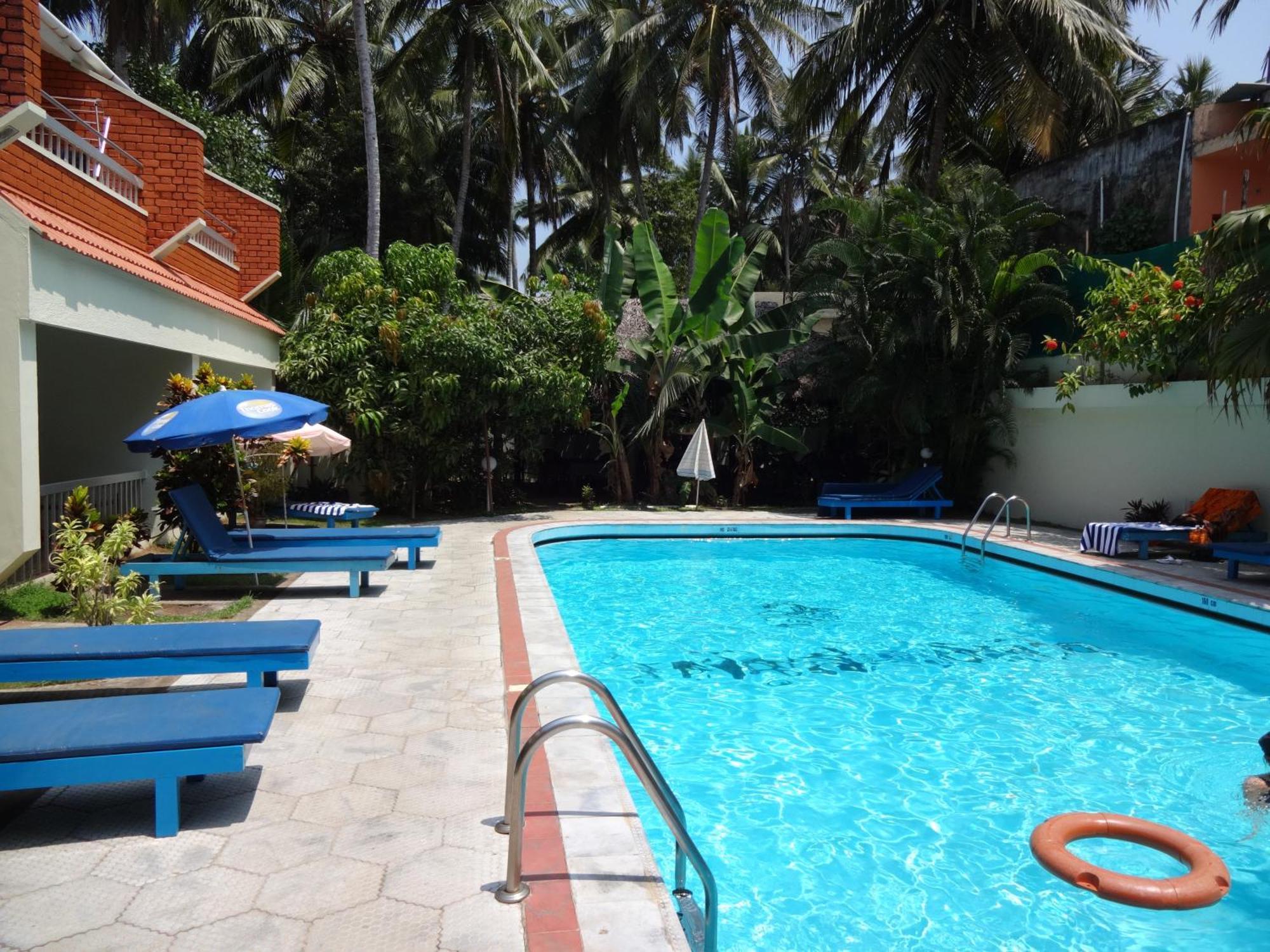 Hotel Thushara Kovalam Exterior photo