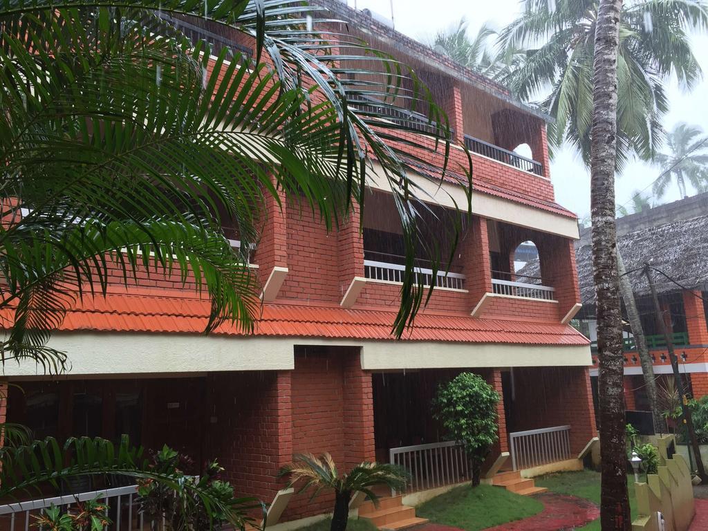 Hotel Thushara Kovalam Exterior photo