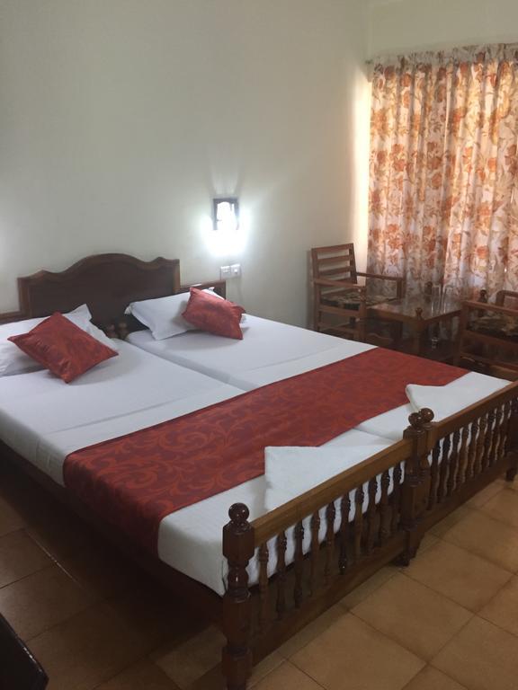 Hotel Thushara Kovalam Exterior photo